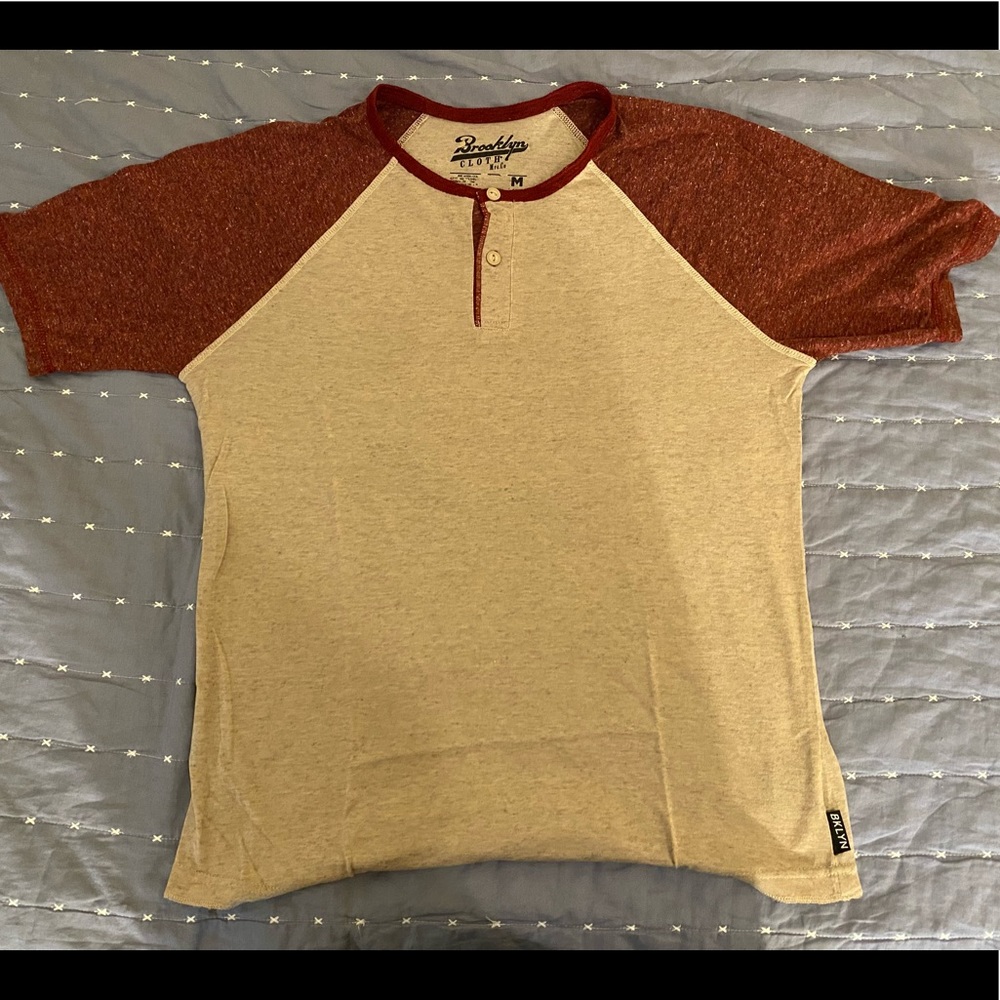 An amazing medium shirt